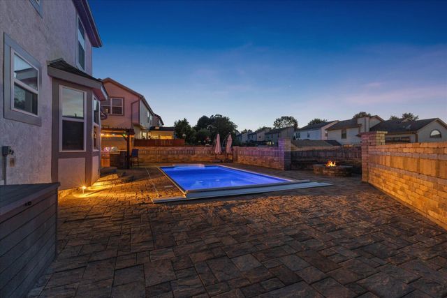 7700 Eagle Creek Drive, Pickerington, OH 43147