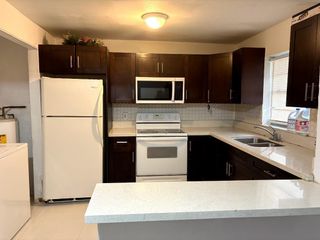 2400 NW 21st Street 3, Fort Lauderdale, FL 33311