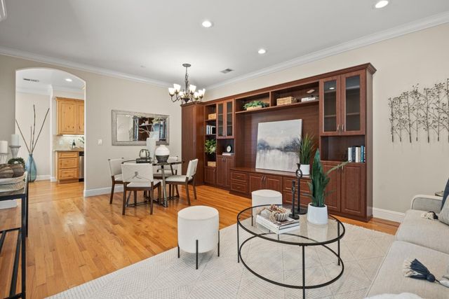 817 Lippert Place, Santa Clara, CA 95050