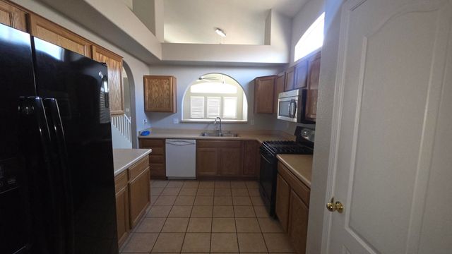 348 Soothing Meadows Drive NE, Rio Rancho, NM 87144