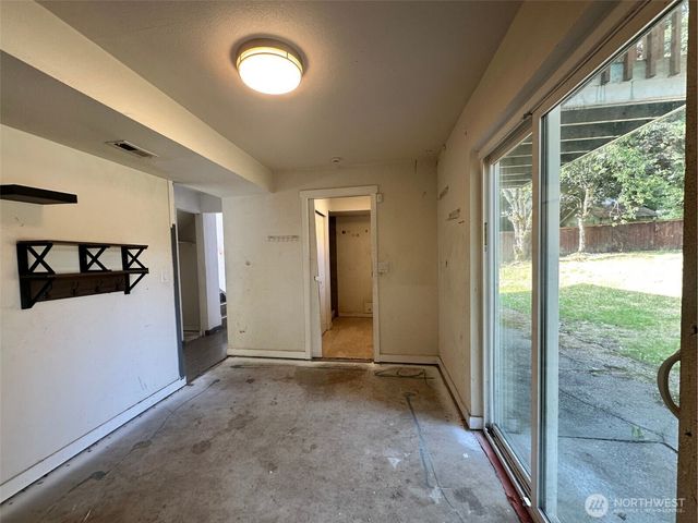 26901 35th Ave S, Kent, WA 98032
