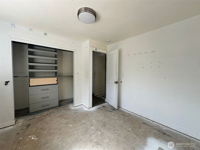 26901 35th Ave S, Kent, WA 98032