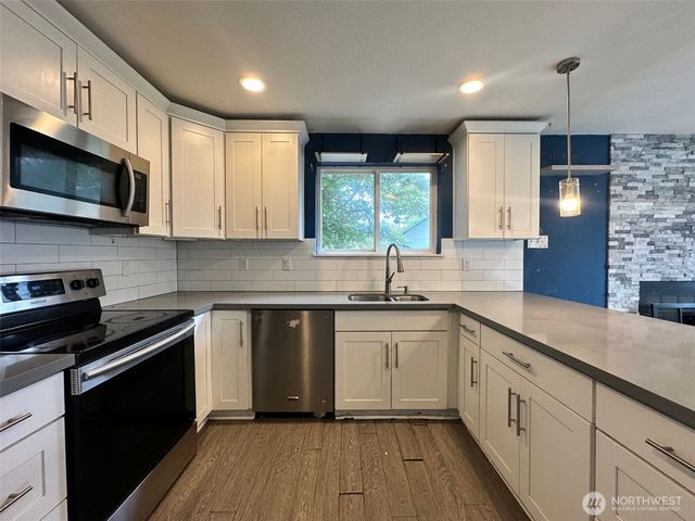 26901 35th Ave S, Kent, WA 98032