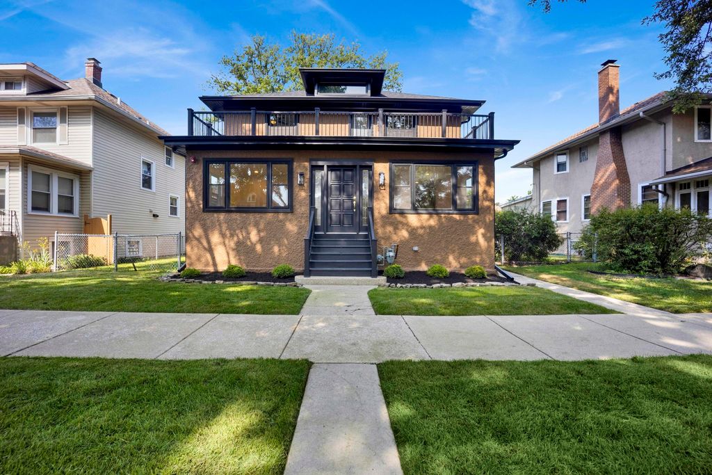 837 S Humphrey Avenue, Oak Park, IL 60304