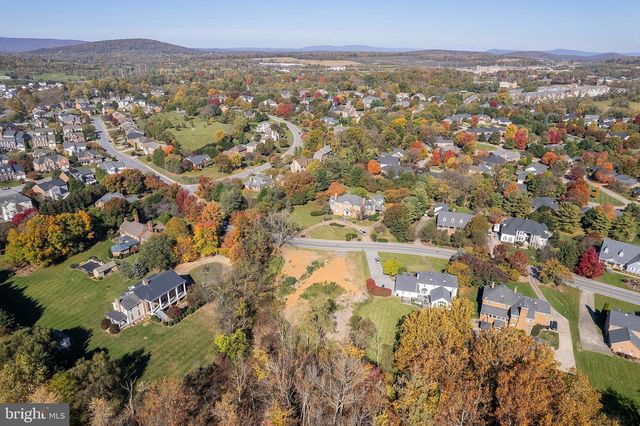 823 ARMISTEAD ST, Winchester, VA 22601