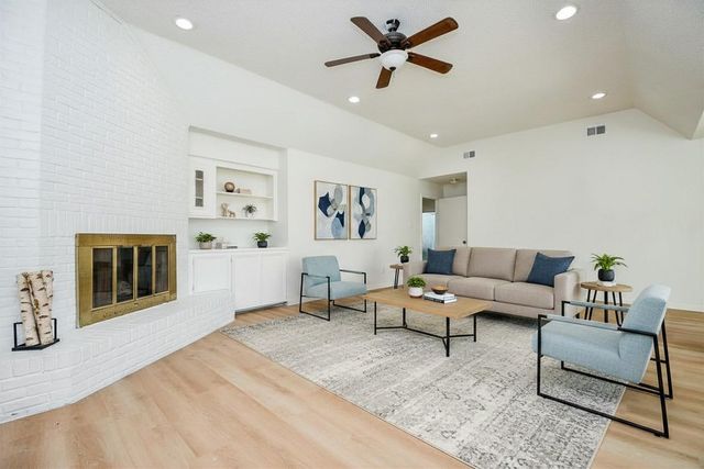 7714 Teal Run Drive, Houston, TX 77071
