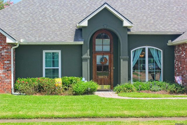 10075 Summerfield Dr, Denham Springs, LA 70726