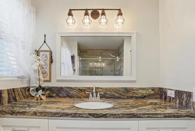 11656 Green Ln, Lakeside, CA 92040