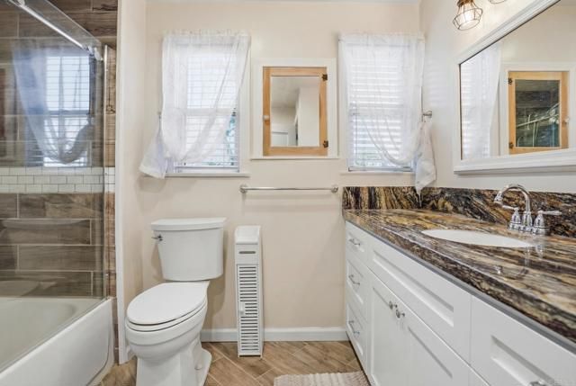 11656 Green Ln, Lakeside, CA 92040