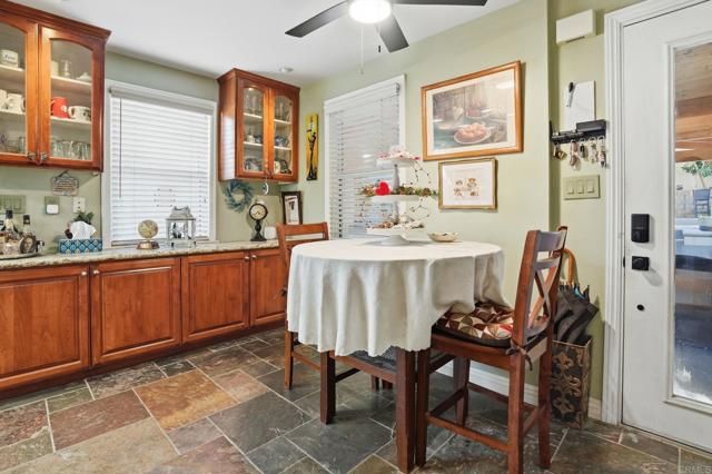 11656 Green Ln, Lakeside, CA 92040