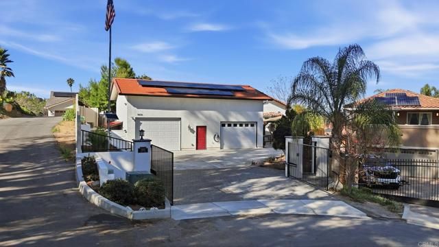 11656 Green Ln, Lakeside, CA 92040