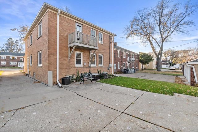 7840 W Center STREET #7842, Milwaukee, WI 53222