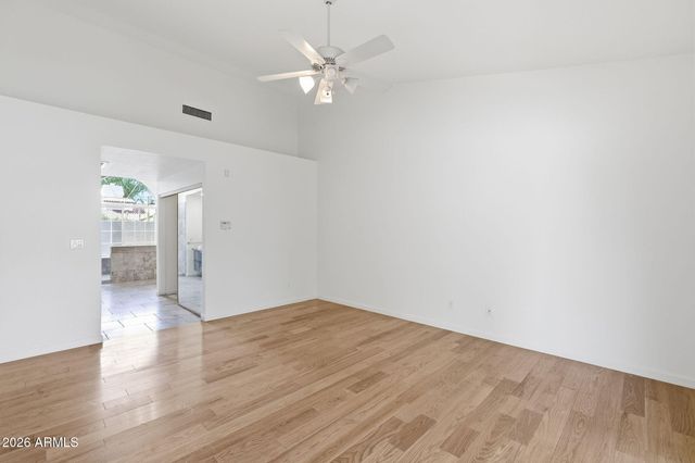 10587 E PALOMINO Road, Scottsdale, AZ 85258