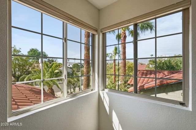 10587 E PALOMINO Road, Scottsdale, AZ 85258