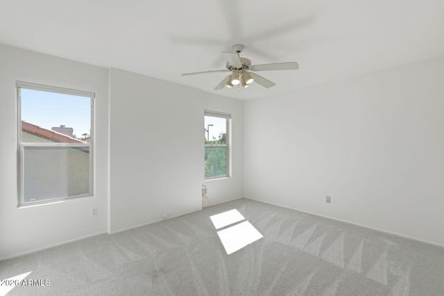 10587 E PALOMINO Road, Scottsdale, AZ 85258
