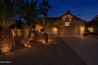 10587 E PALOMINO Road, Scottsdale, AZ 85258
