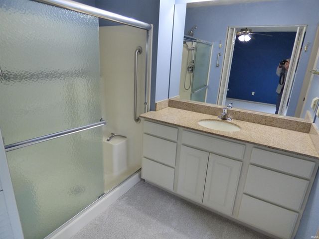 6433 Armstrong Drive, South Bend, IN 46614