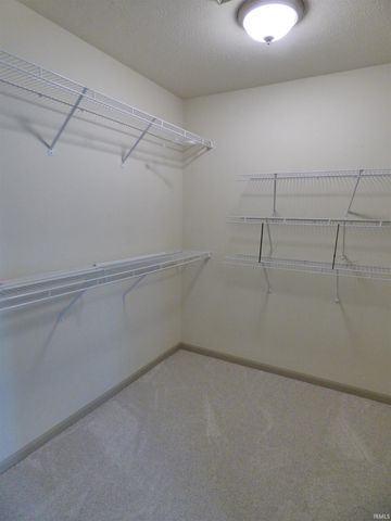6433 Armstrong Drive, South Bend, IN 46614