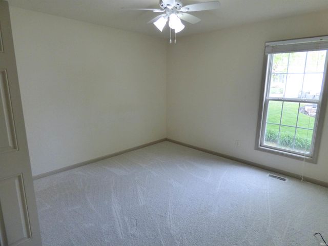 6433 Armstrong Drive, South Bend, IN 46614