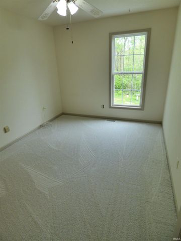 6433 Armstrong Drive, South Bend, IN 46614