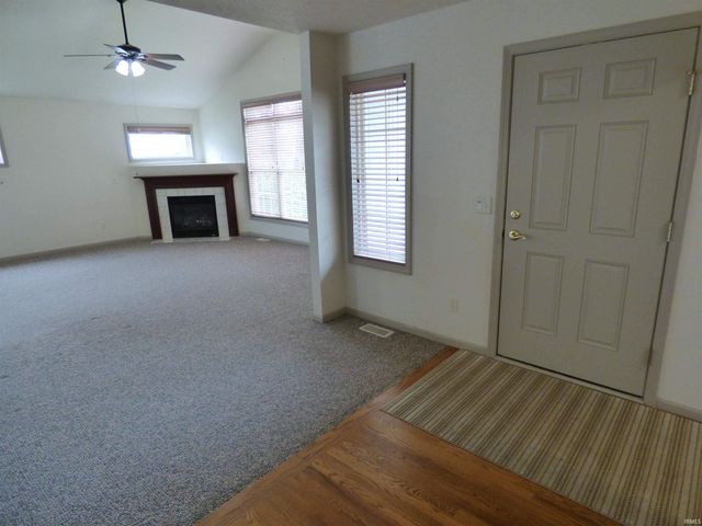6433 Armstrong Drive, South Bend, IN 46614