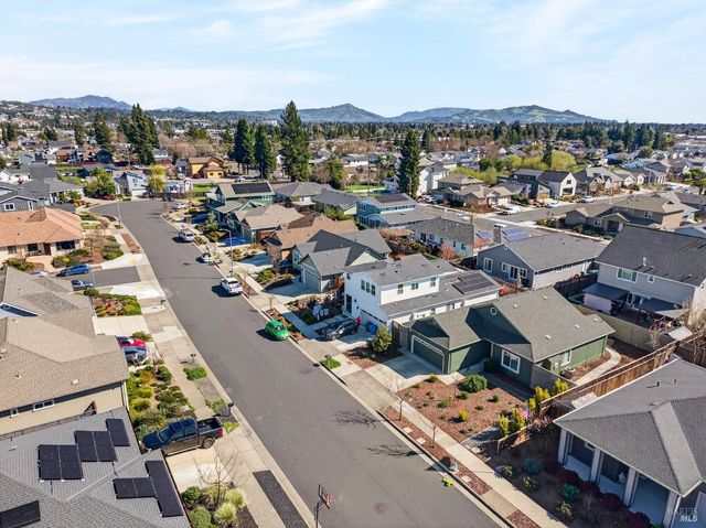 1932 Camino Del Prado, Santa Rosa, CA 95403