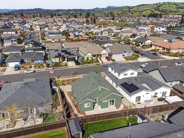 1932 Camino Del Prado, Santa Rosa, CA 95403