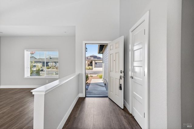 1932 Camino Del Prado, Santa Rosa, CA 95403