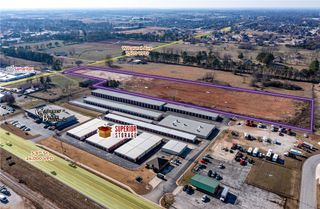 961 W Laurel Avenue, Rogers, AR 72758