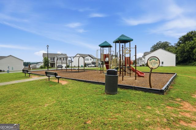 450 Starbuck Parkway, Pendergrass, GA 30567
