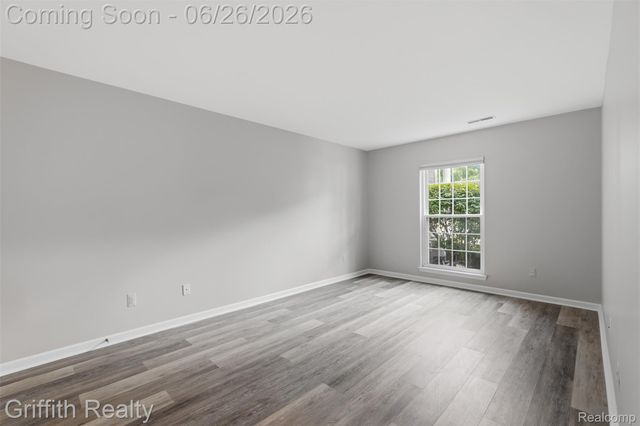4271 Deeside Drive, Brighton, MI 48116