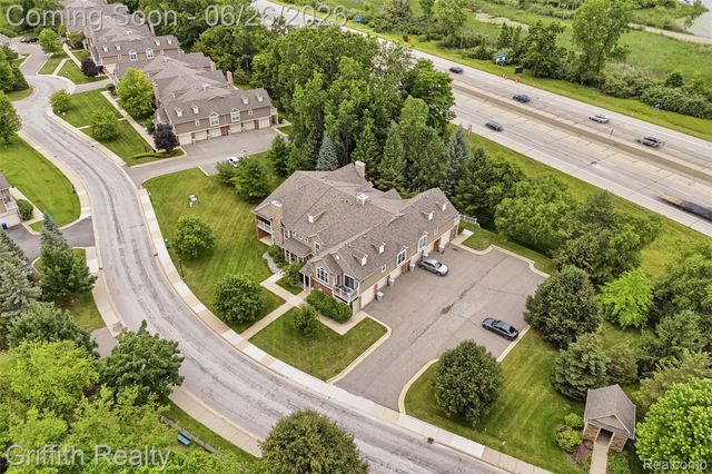 4271 Deeside Drive, Brighton, MI 48116