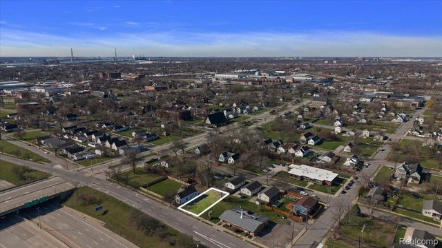 3565 W Jeffries Freeway, Detroit, MI 48208