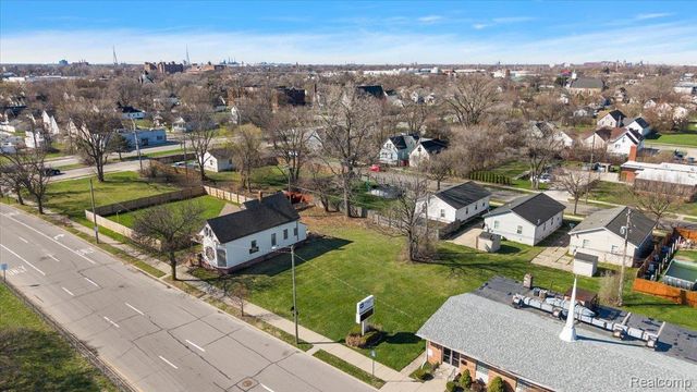 3565 W Jeffries Freeway, Detroit, MI 48208