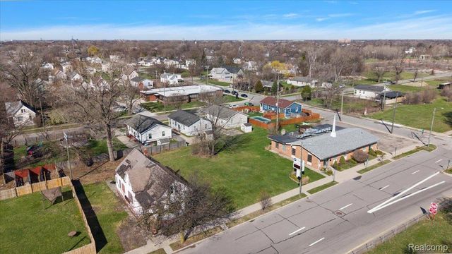 3565 W Jeffries Freeway, Detroit, MI 48208