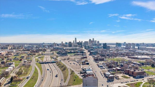 3565 W Jeffries Freeway, Detroit, MI 48208
