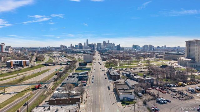 3565 W Jeffries Freeway, Detroit, MI 48208