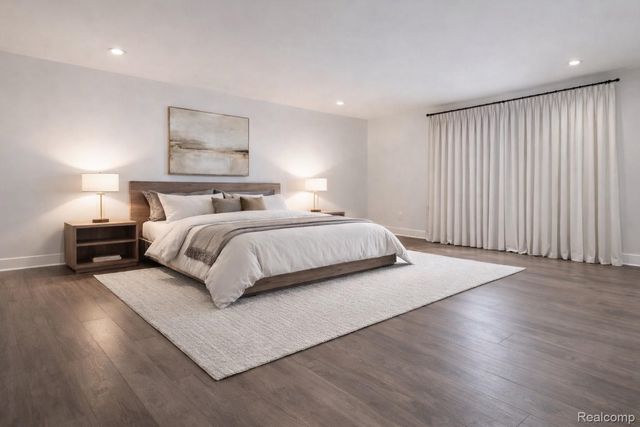 3565 W Jeffries Freeway, Detroit, MI 48208