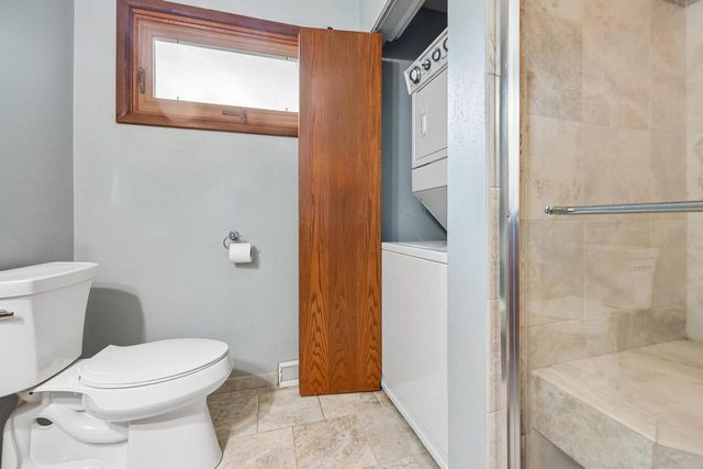 810 Summit AVENUE, Waukesha, WI 53188