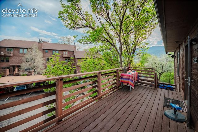 2383 Stepping Stones Way, Colorado Springs, CO 80904