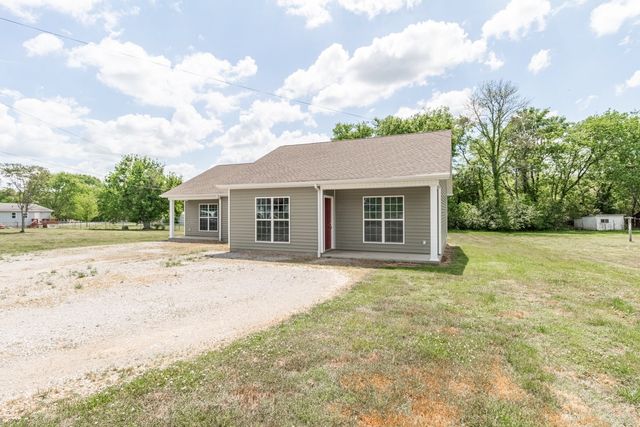 221 Fry Ln, Pulaski, TN 38478