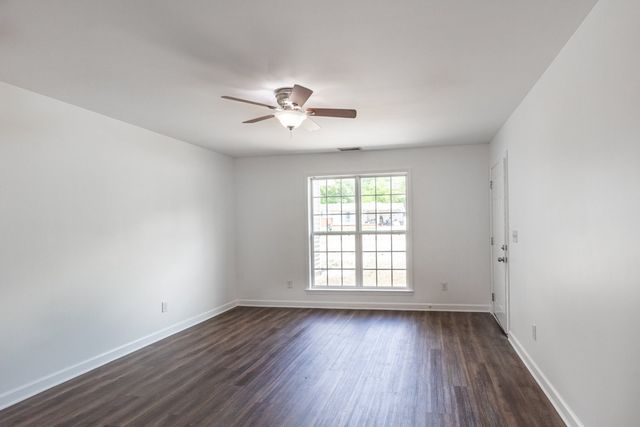 221 Fry Ln, Pulaski, TN 38478