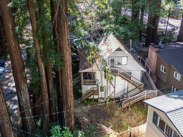 17390 Riverside Dr, Guerneville, CA 95446