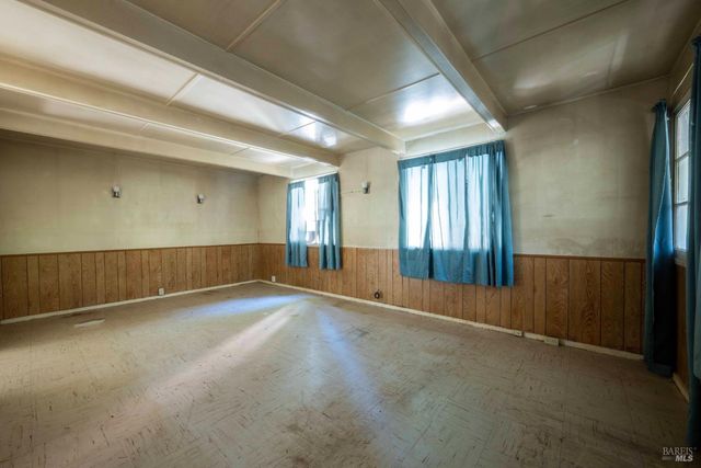 17390 Riverside Dr, Guerneville, CA 95446