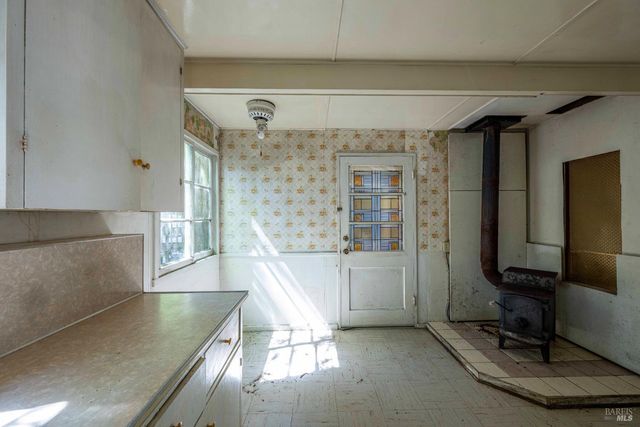 17390 Riverside Dr, Guerneville, CA 95446