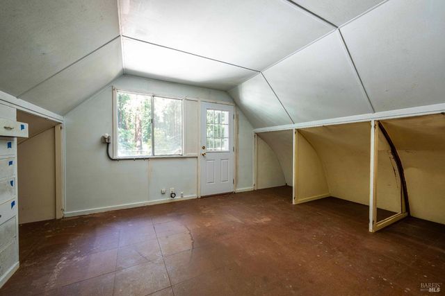 17390 Riverside Dr, Guerneville, CA 95446