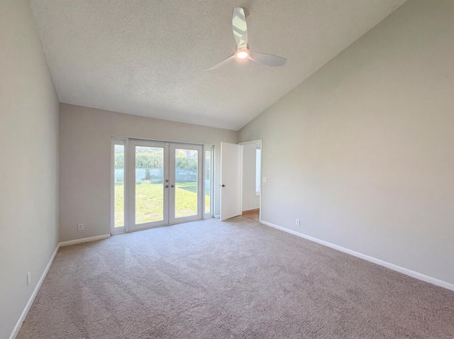 1179 NW 161st Avenue, Pembroke Pines, FL 33028