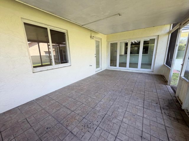 1179 NW 161st Avenue, Pembroke Pines, FL 33028