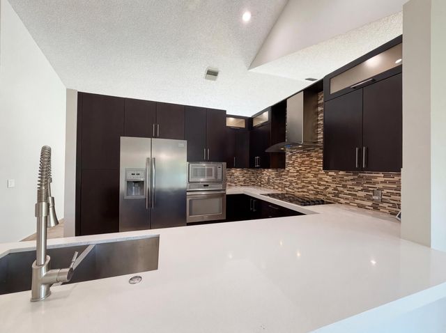 1179 NW 161st Avenue, Pembroke Pines, FL 33028