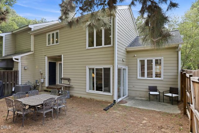 4221 Pin Oak Drive, Durham, NC 27707